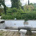 Clos Augusta 1 شقة ريز