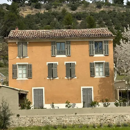 Clos Augusta 1 ريز