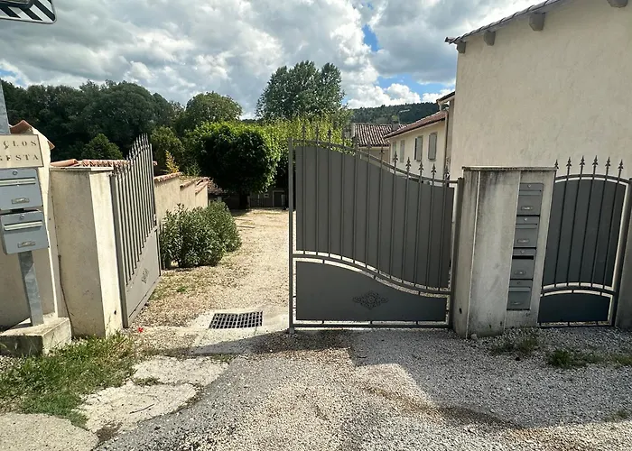 Apartamento Clos Augusta 1 *